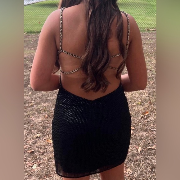 Sherri Hill Homecoming dress! Worn once, perfect condition. Size 8! - Picture 2 of 4